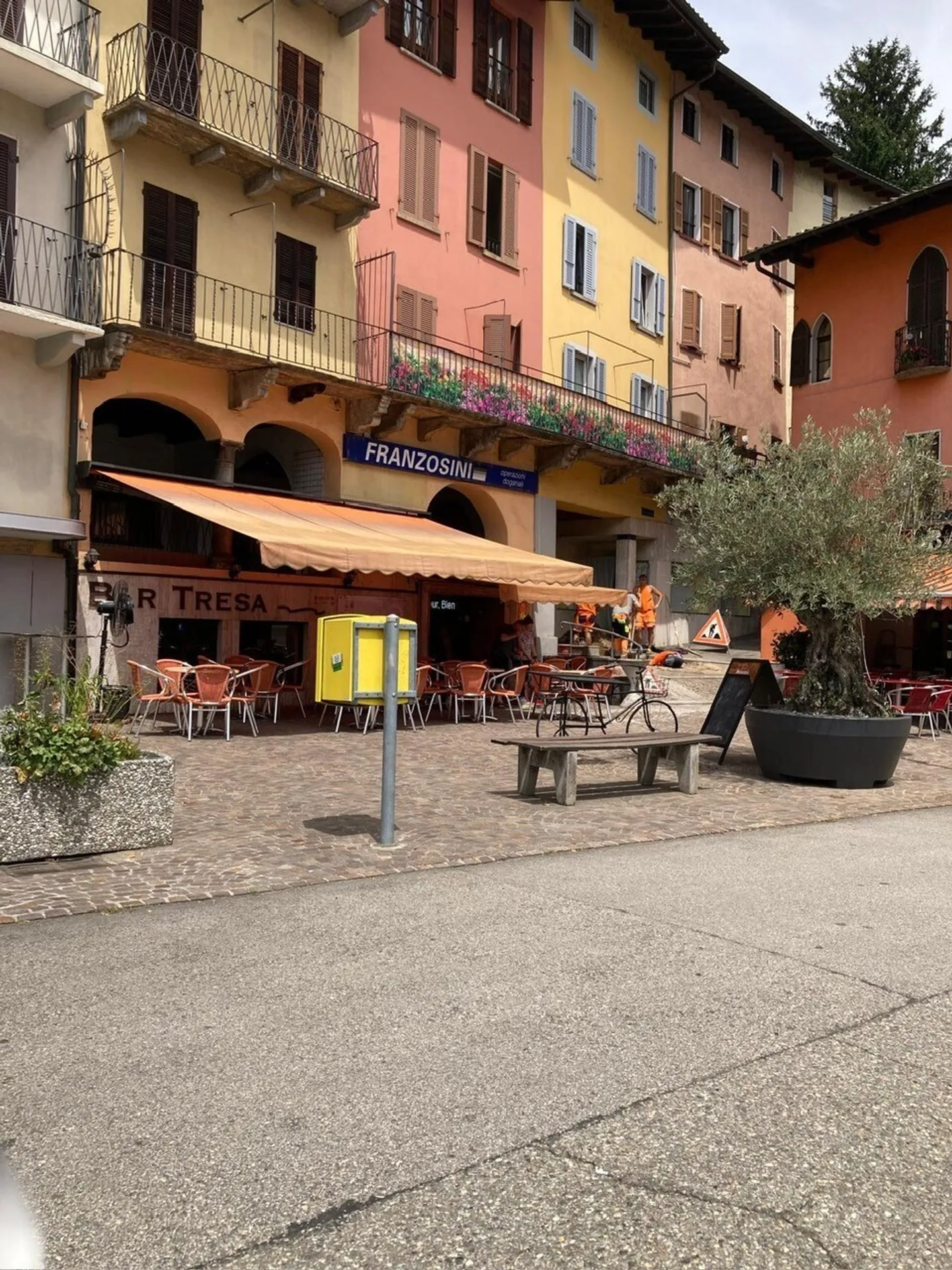 Charming Café in Ponte Tresa - Photo 1 of 1