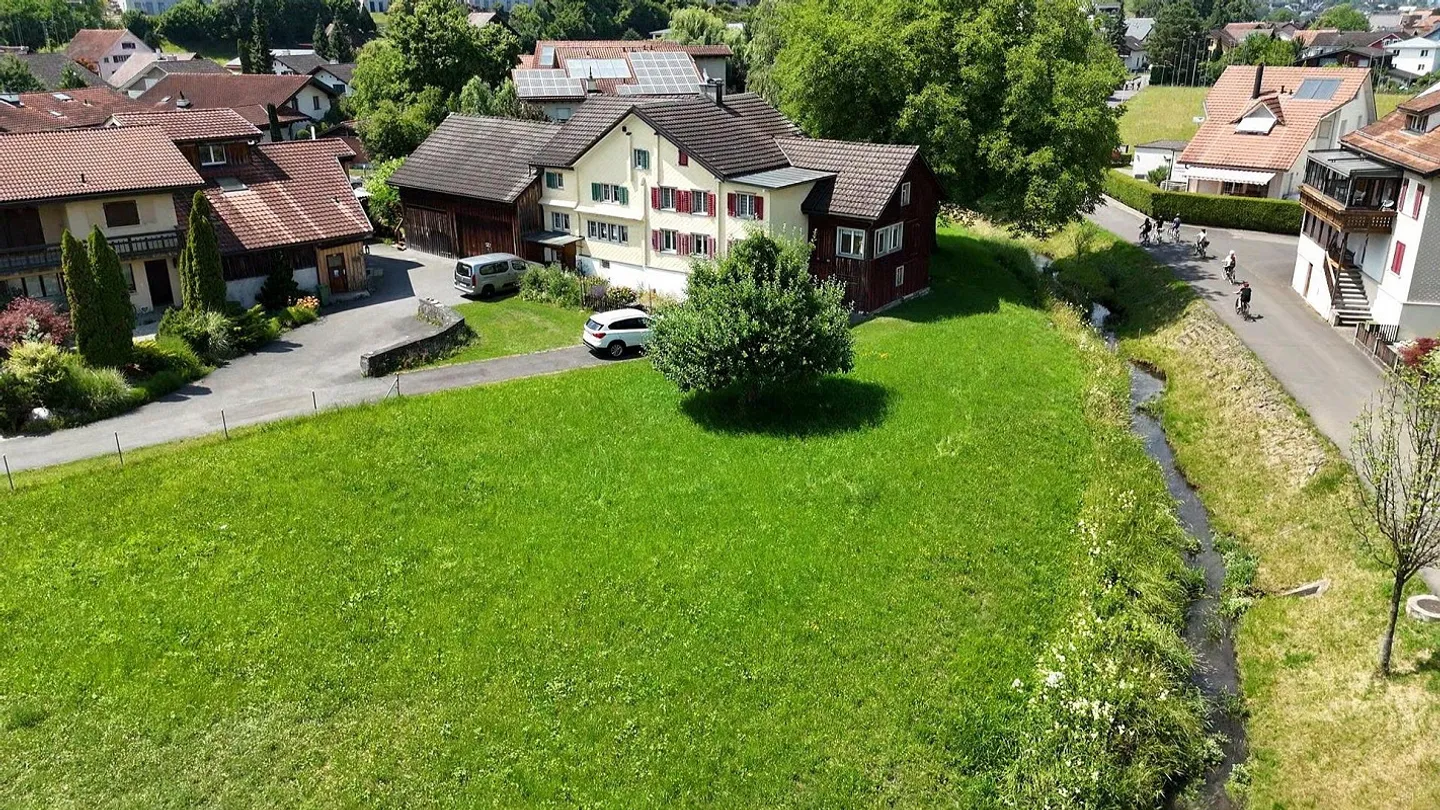 Charming semi-detached house with attractive building reserve in Buchs SG - Photo 9 of 15