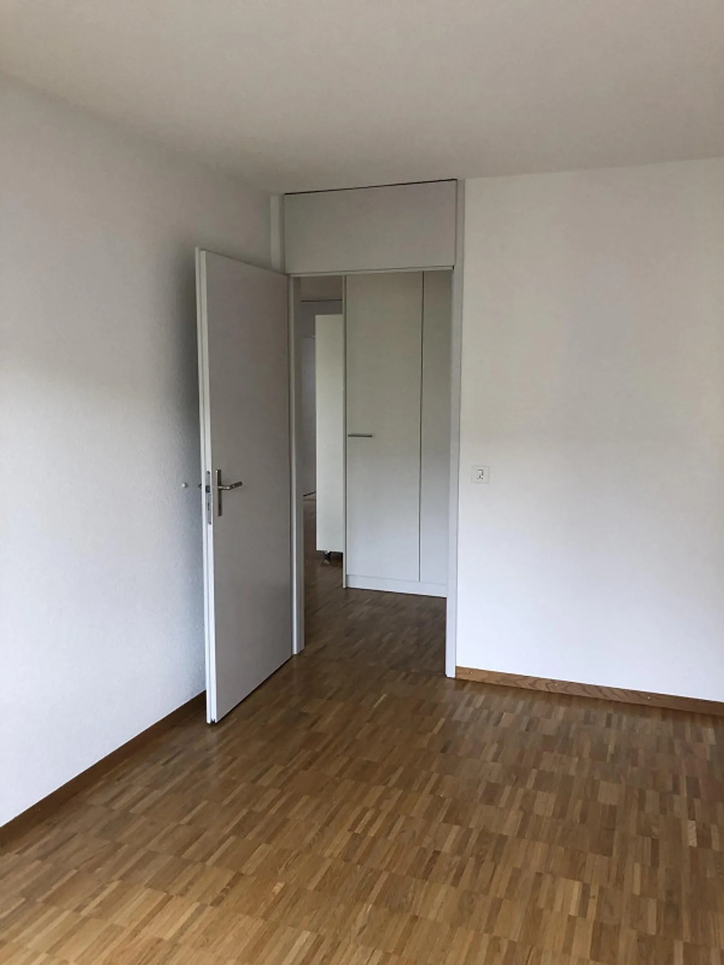 Ampio appartamento di 4,5 stanze a Rubigen - Foto 11 di 22