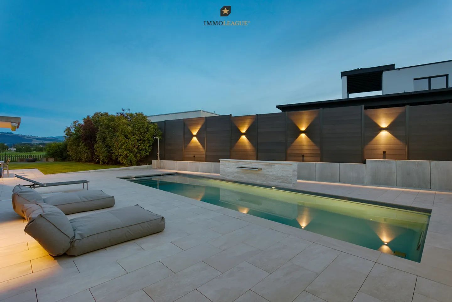 Moderne Eleganz mit Seeblick - Foto 3 von 8