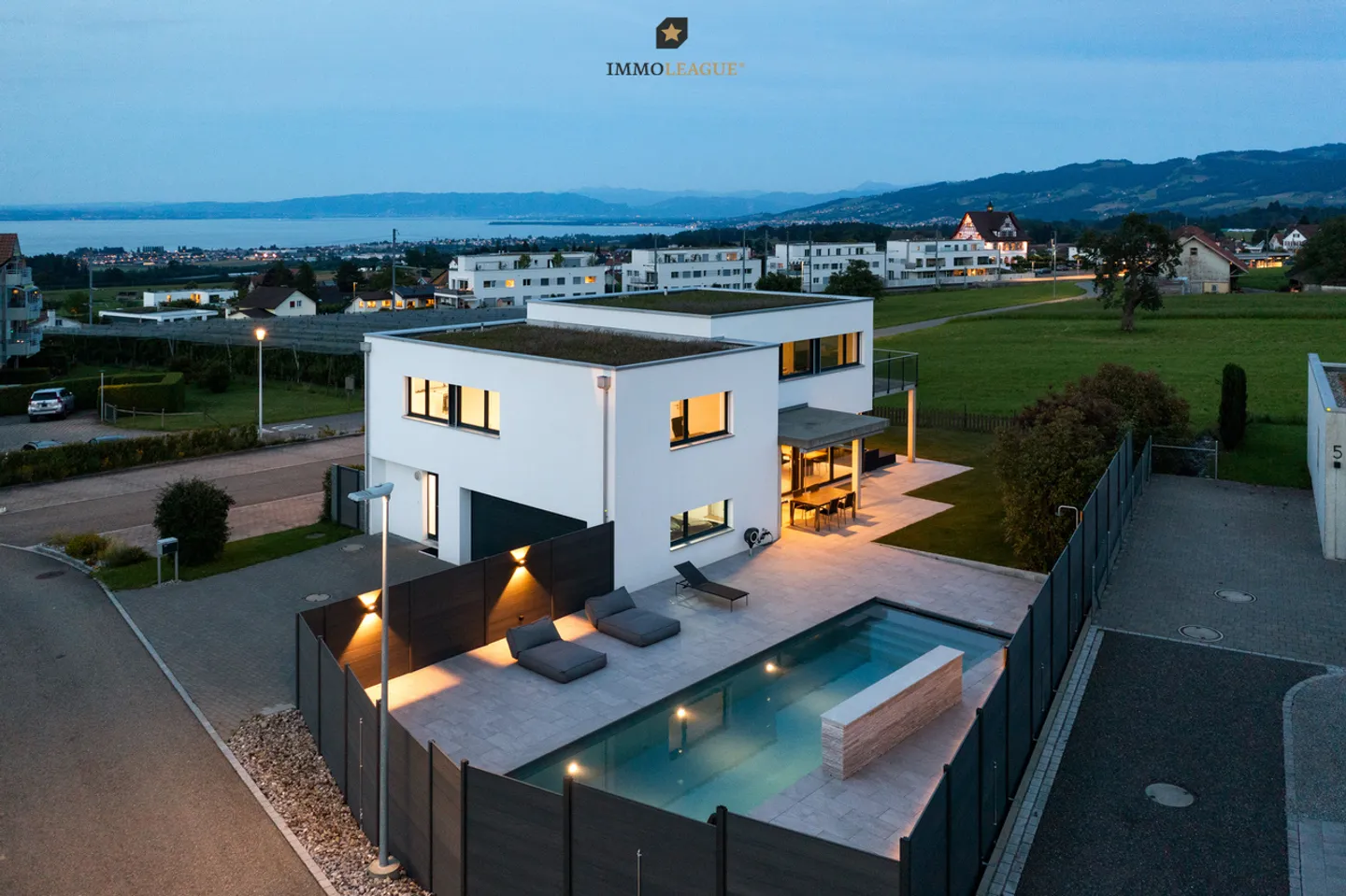 Moderne Eleganz mit Seeblick - Foto 4 von 8