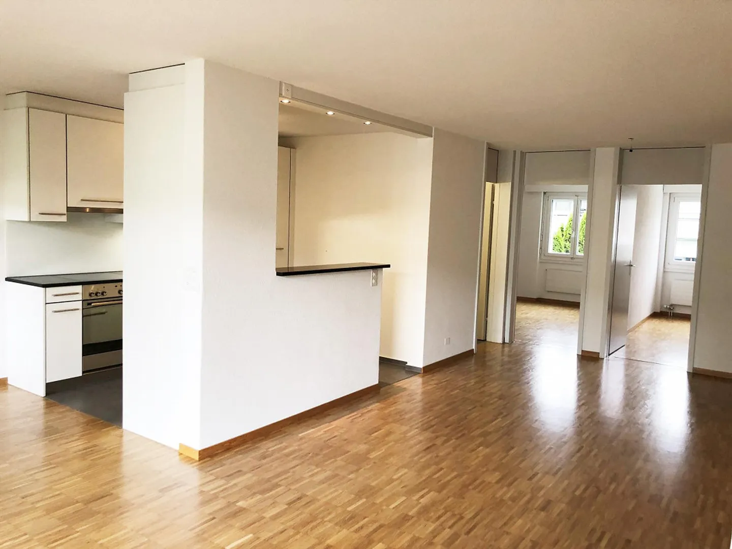 Ampio appartamento di 4,5 stanze a Rubigen - Foto 14 di 22