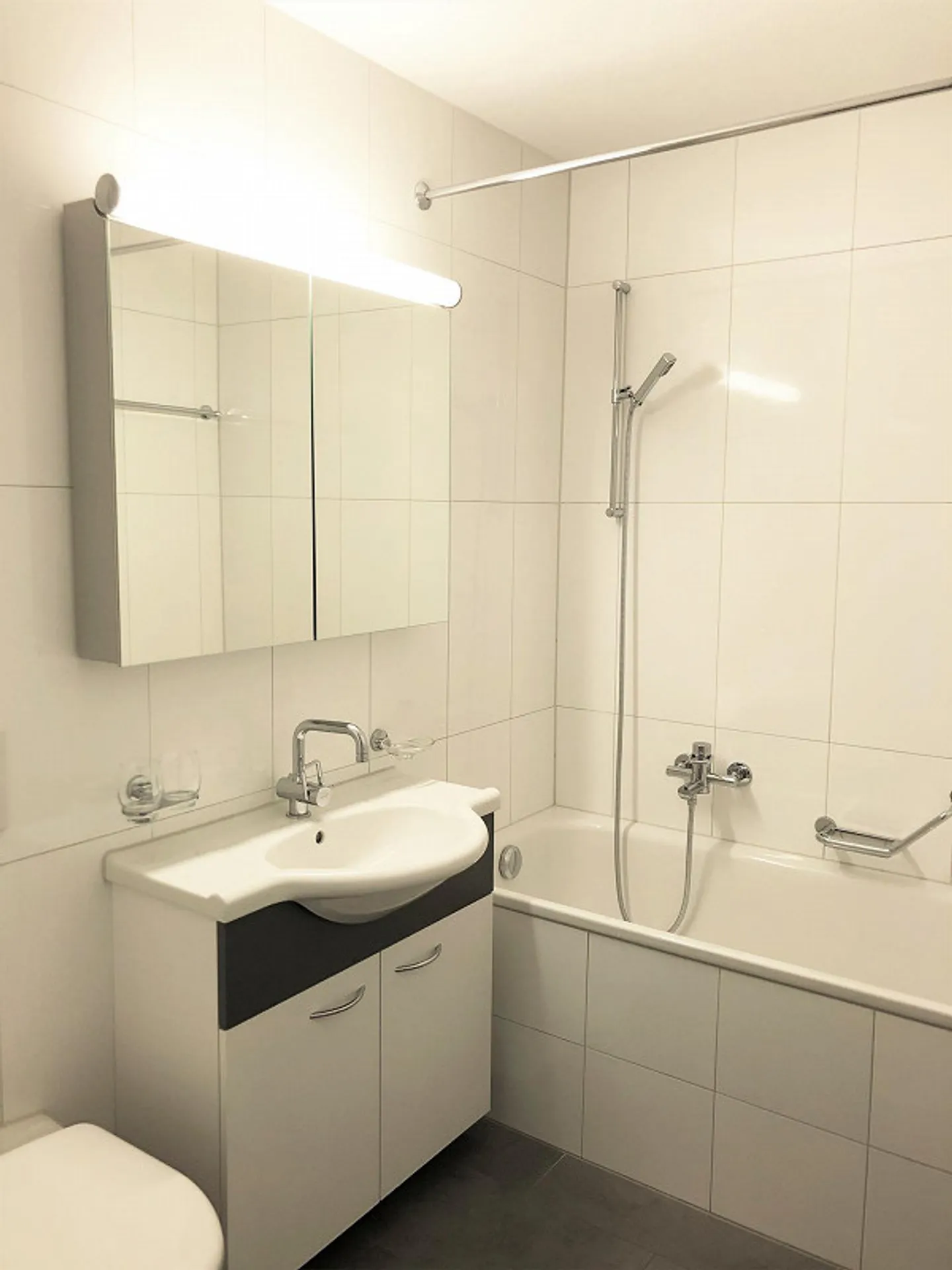 Ampio appartamento di 4,5 stanze a Rubigen - Foto 16 di 22