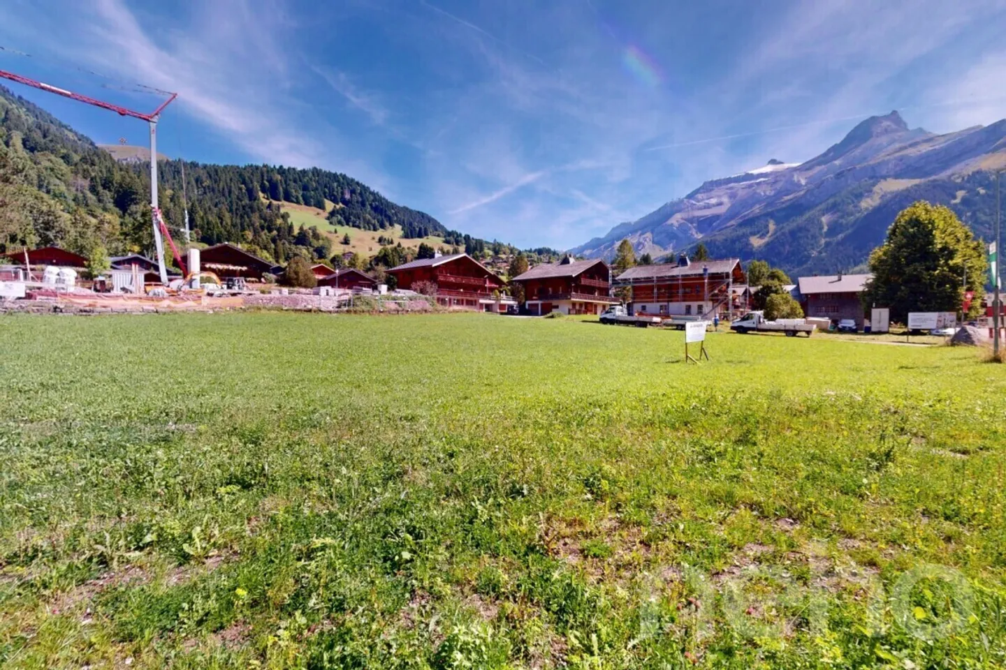 Exklusiv: Wunderschönes Baugrundstück am Eingang des Dorfes - Foto 10 von 11