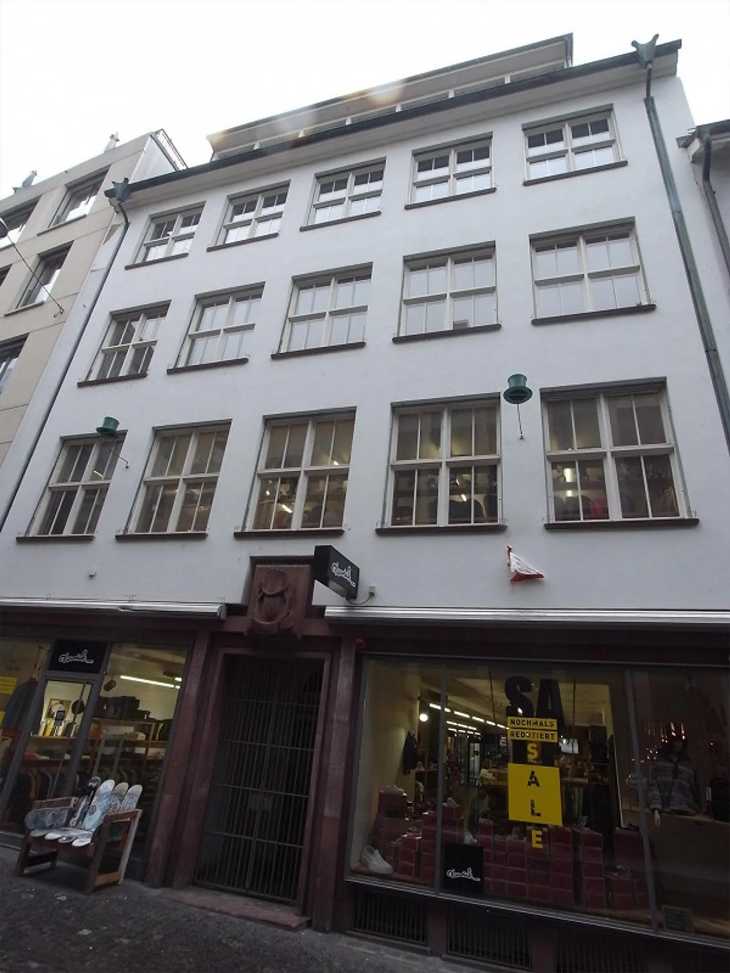 In the heart of the city, near Barfüsserplatz - Photo 2 of 6