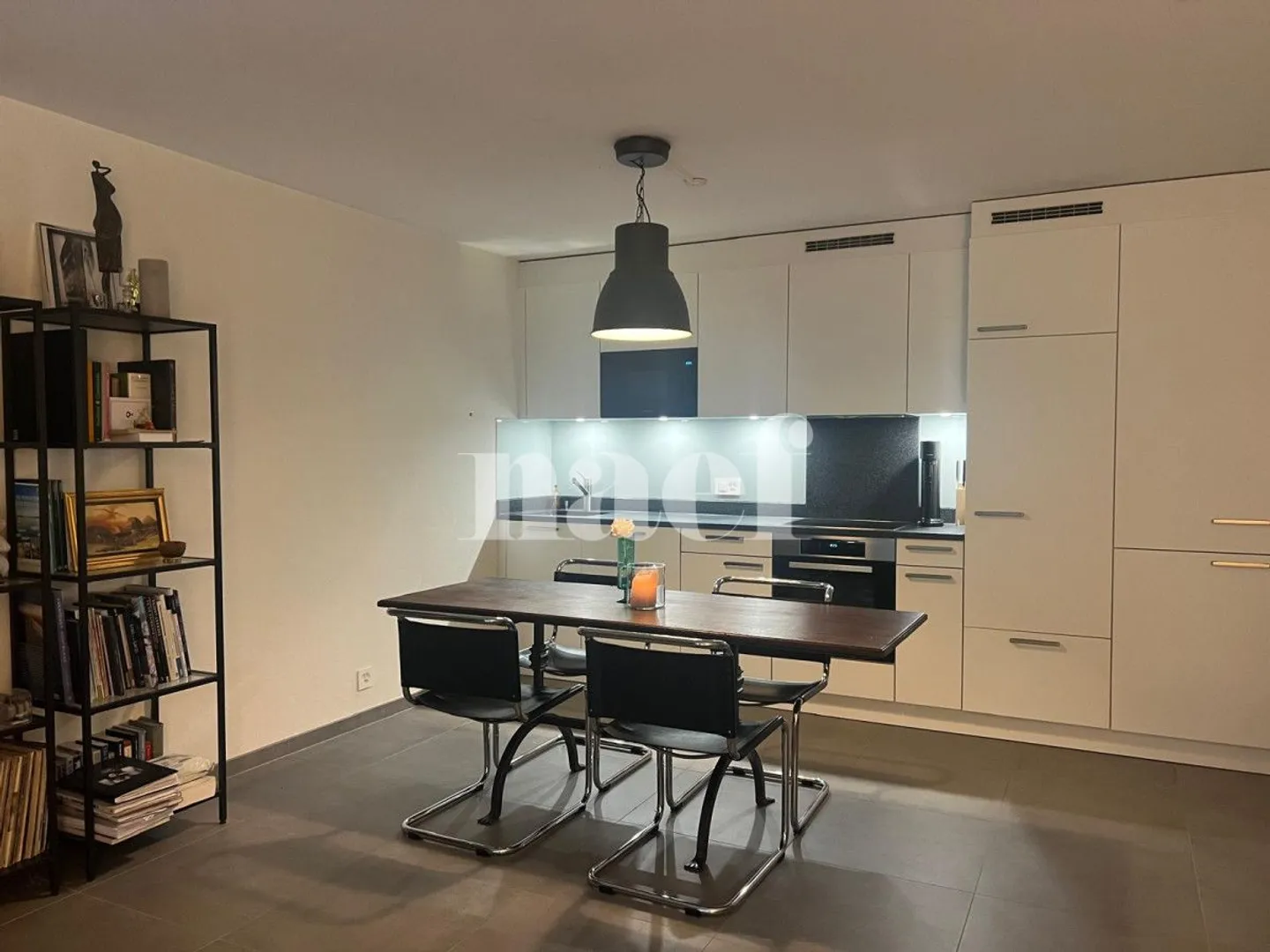 2.5 Room Apartment - Photo 3 of 7