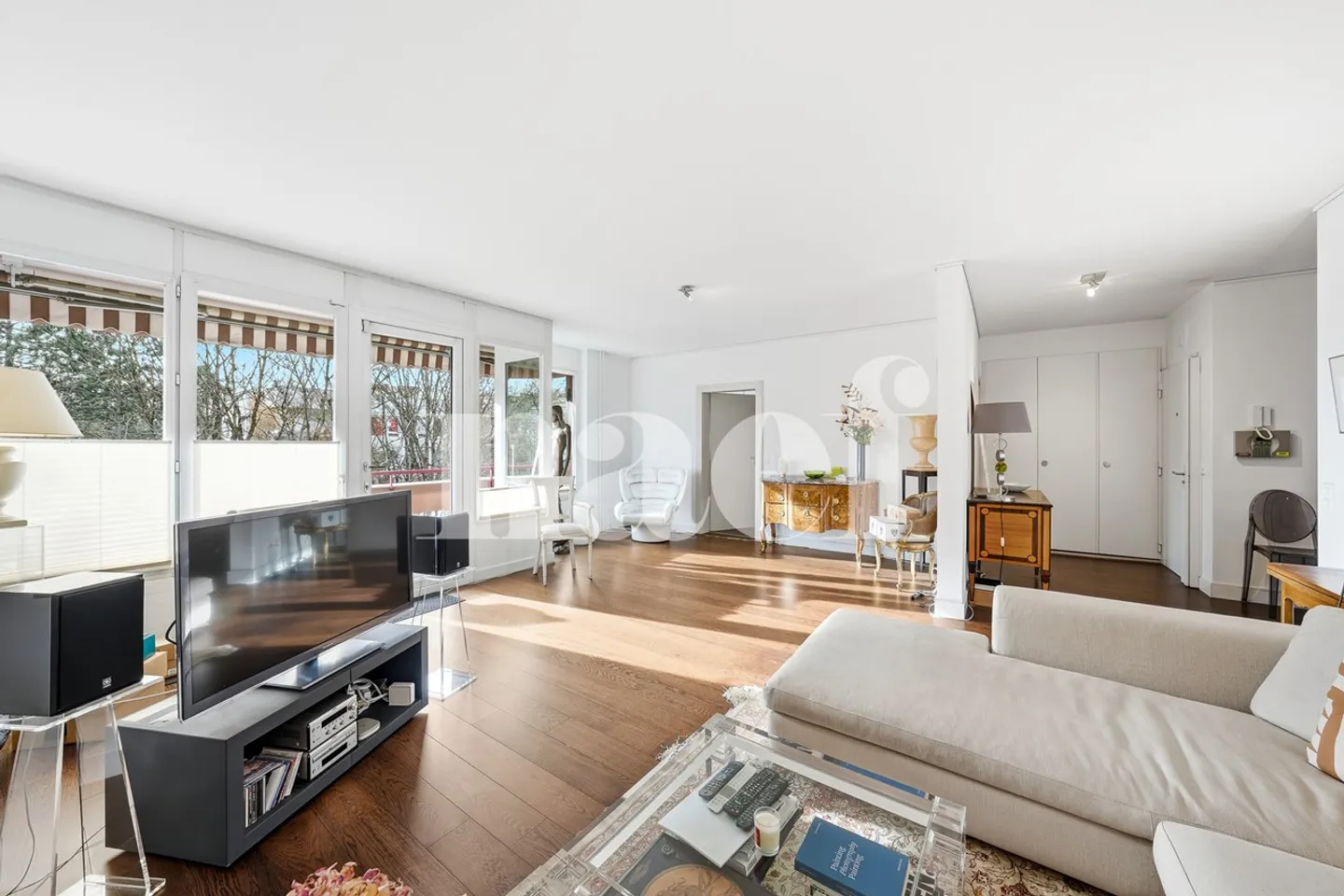 Exclusivity - High-Quality Apartment with All Amenities - Photo 2 of 13