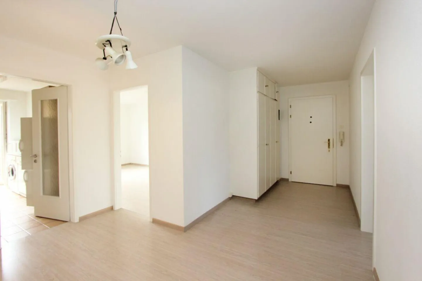 Appartement 5 pièces dans le meilleur emplacement à Bâle - Photo 9 sur 12