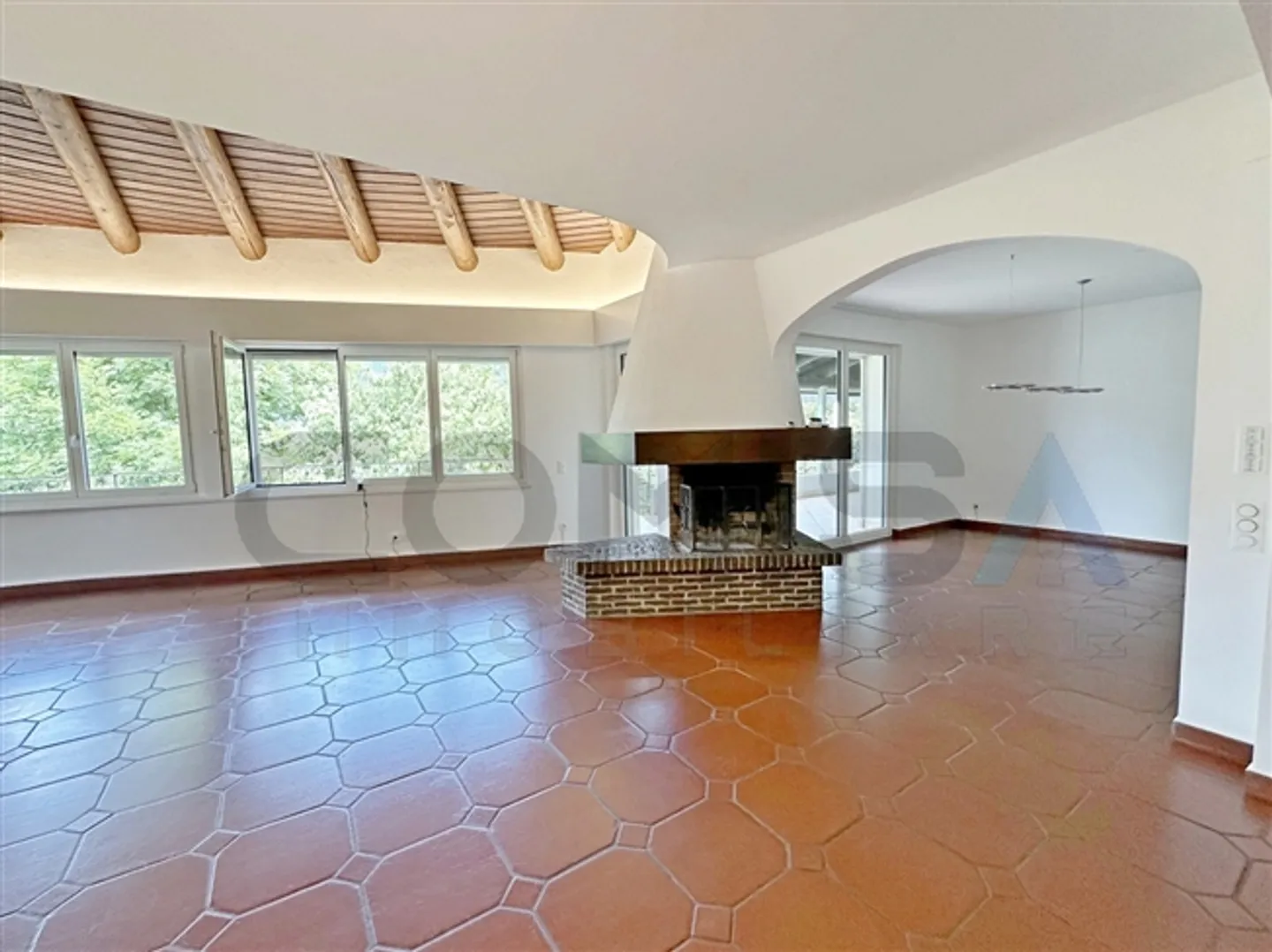 VEZIA Villa with 7 rooms with indoor pool - Photo 2 of 6