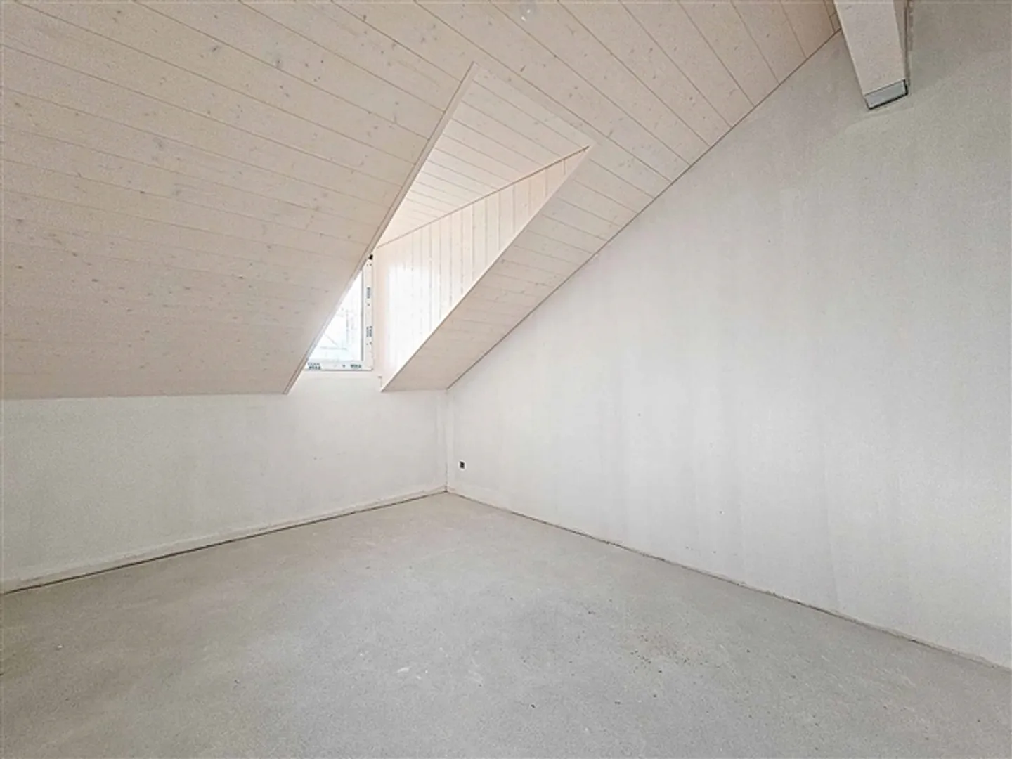 MEHR ALS 2 WOHNUNGEN: 3,5 Zimmer in Mathod - Foto 3 von 10