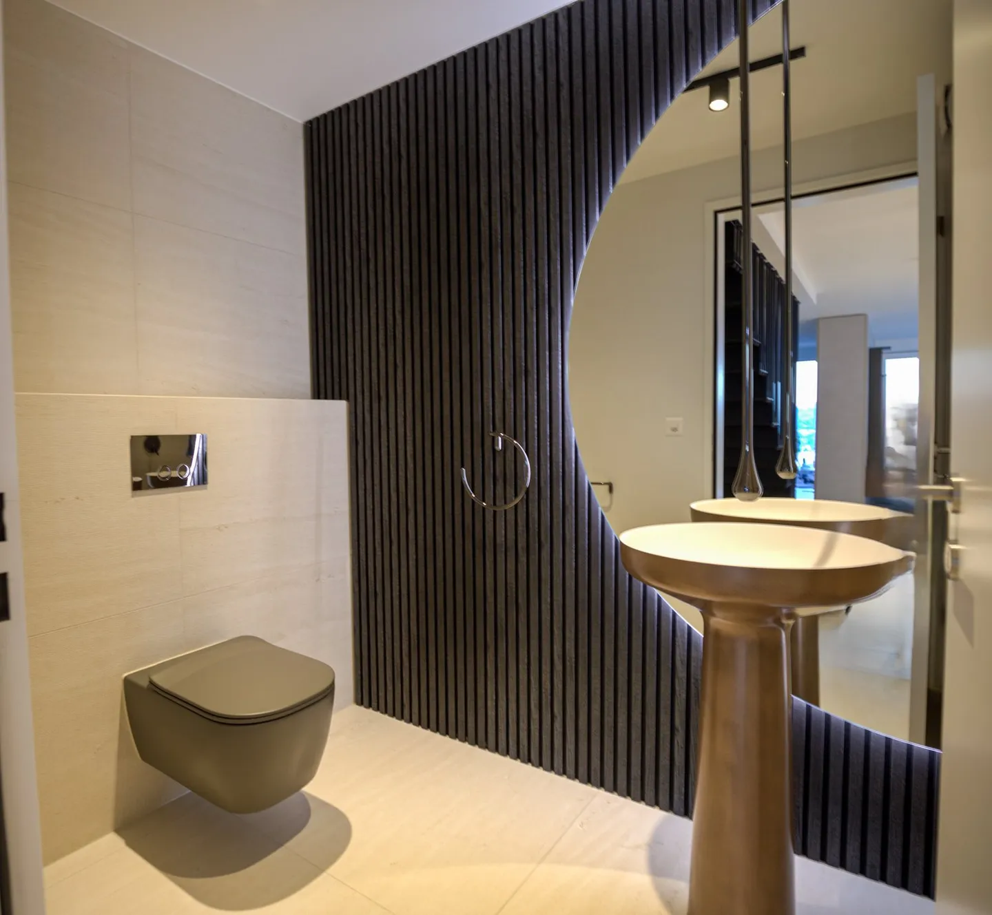 Modern Gem with Lake View - 3.5-Room Townhouse - Photo 6 of 7