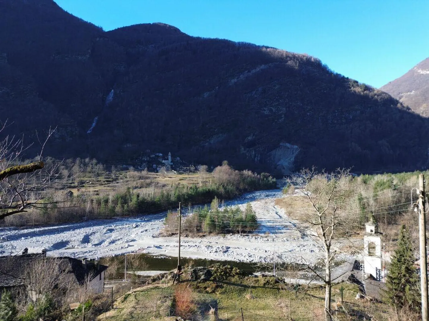 Charming Rustic with Panoramic View in Valle Maggia - A Dream Refuge - Photo 7 of 8