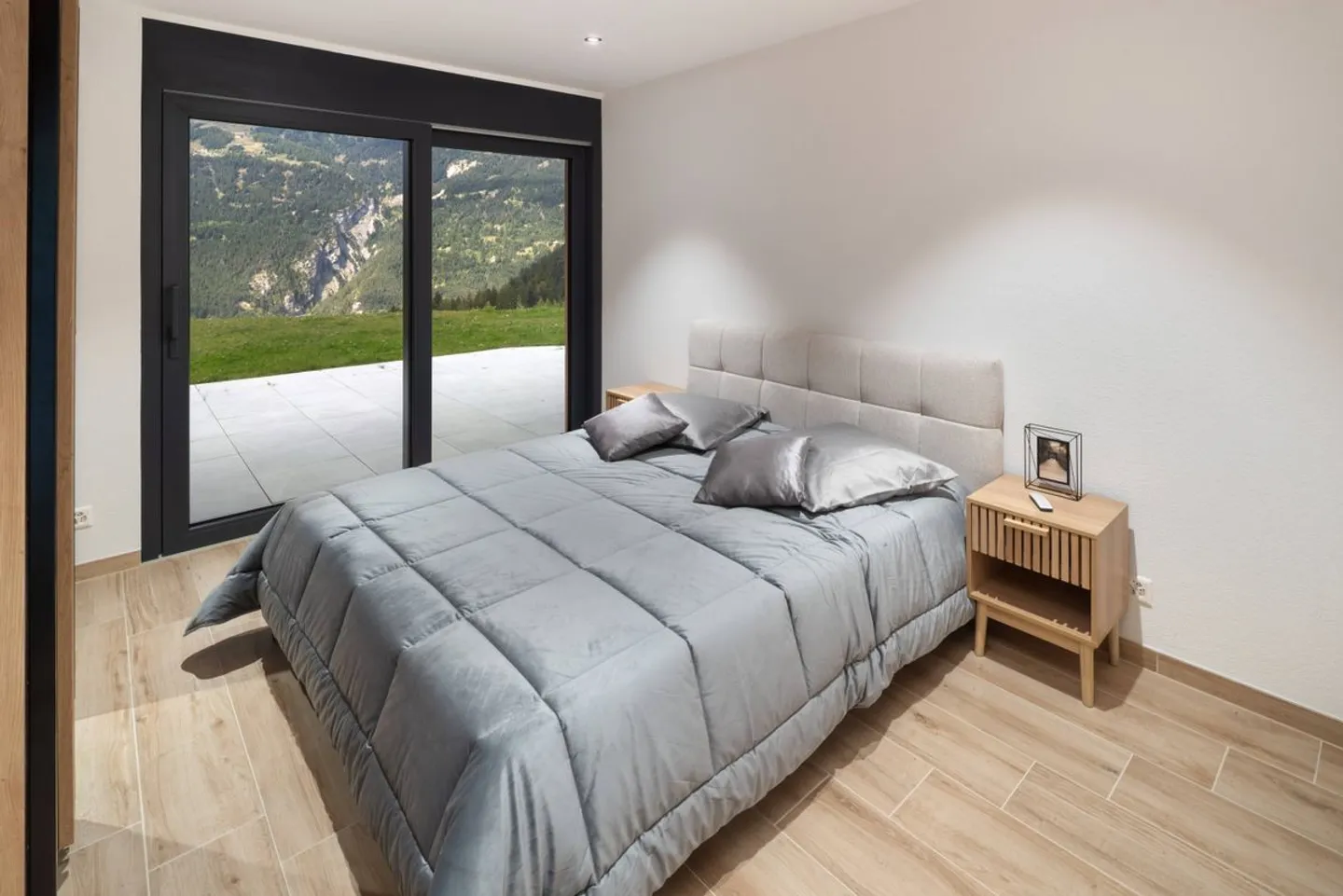 Zu erfassen neues Chalet in Crans-Montana am Rande landwirtschaftlicher Flächen - Foto 5 von 11