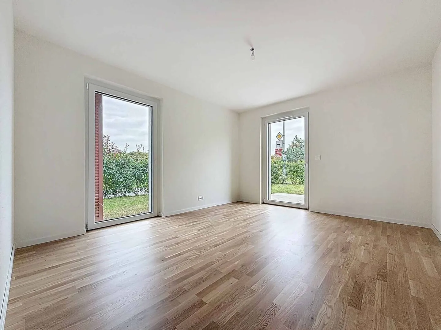 Nuovo appartamento di 3,5 stanze con terrazza e giardino! - Foto 3 di 13