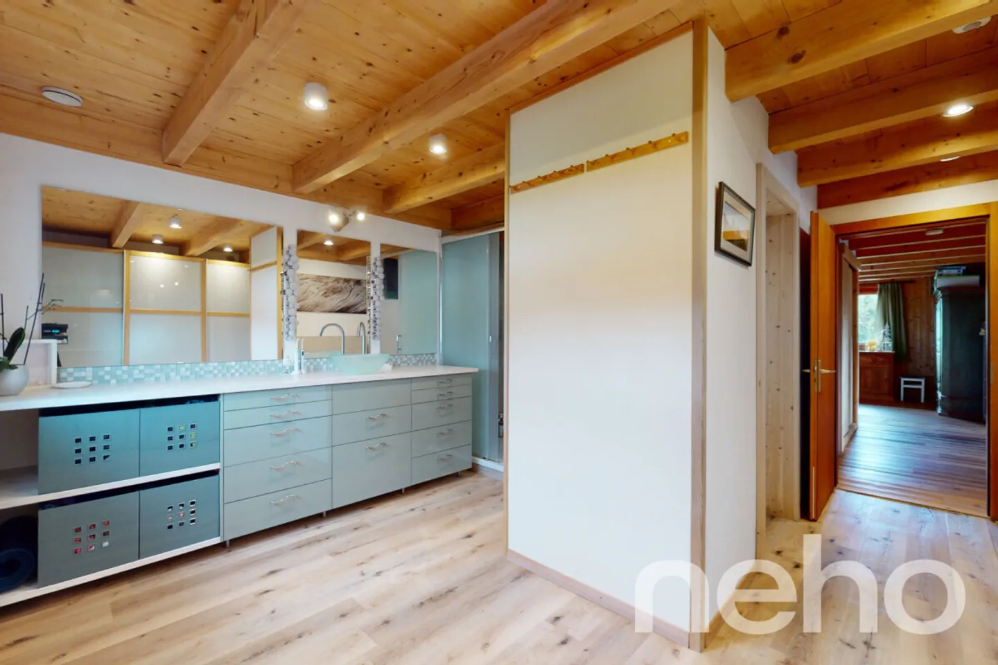 Spacieux duplex de 5,5 pièces - grand jardin - Illarsaz - Photo 8 sur 10
