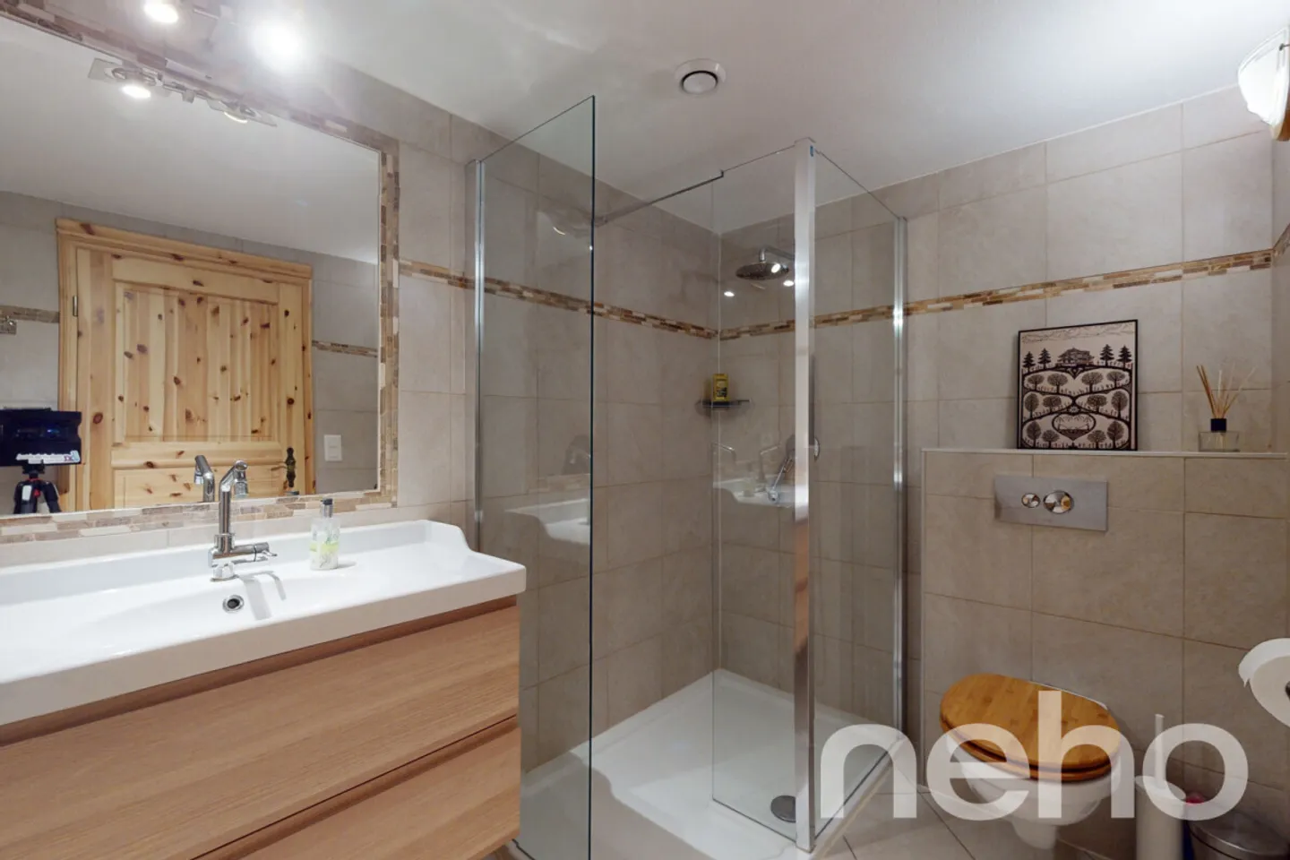 Spacieux duplex de 5,5 pièces - grand jardin - Illarsaz - Photo 9 sur 10