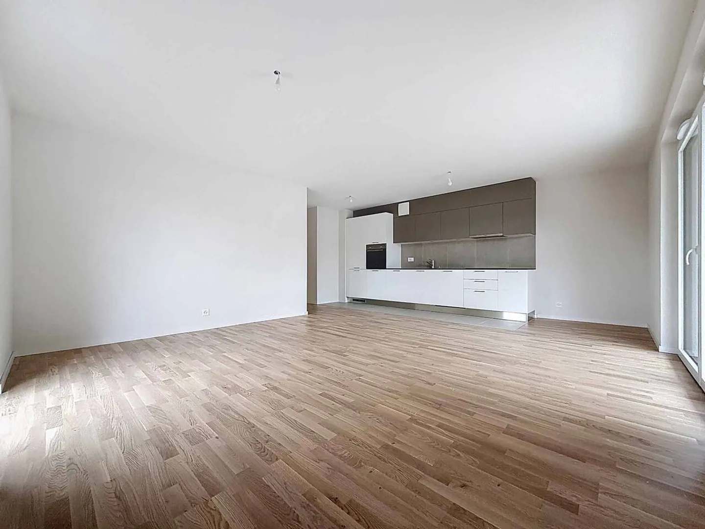 Nuovo appartamento di 3,5 stanze con terrazza e giardino! - Foto 2 di 13