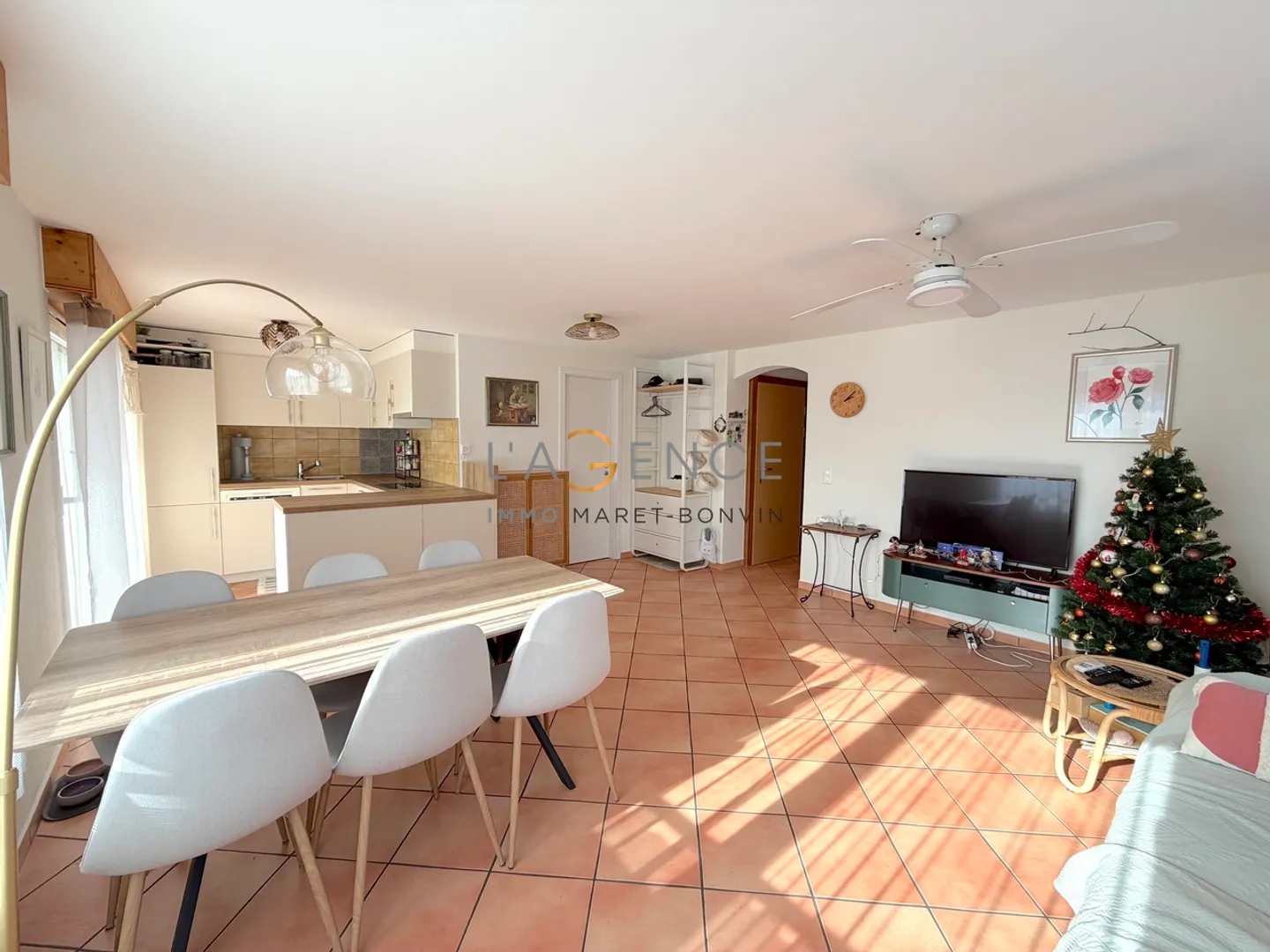 4,5-ZIMMER-WOHNUNG MIT 9 M2 TERRASSE - Foto 2 von 9