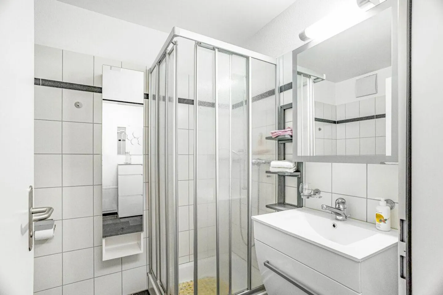 Bonaduz: Bright 4.5-room apartment with large balcony, elevator and private hobby room - Photo 8 of 13