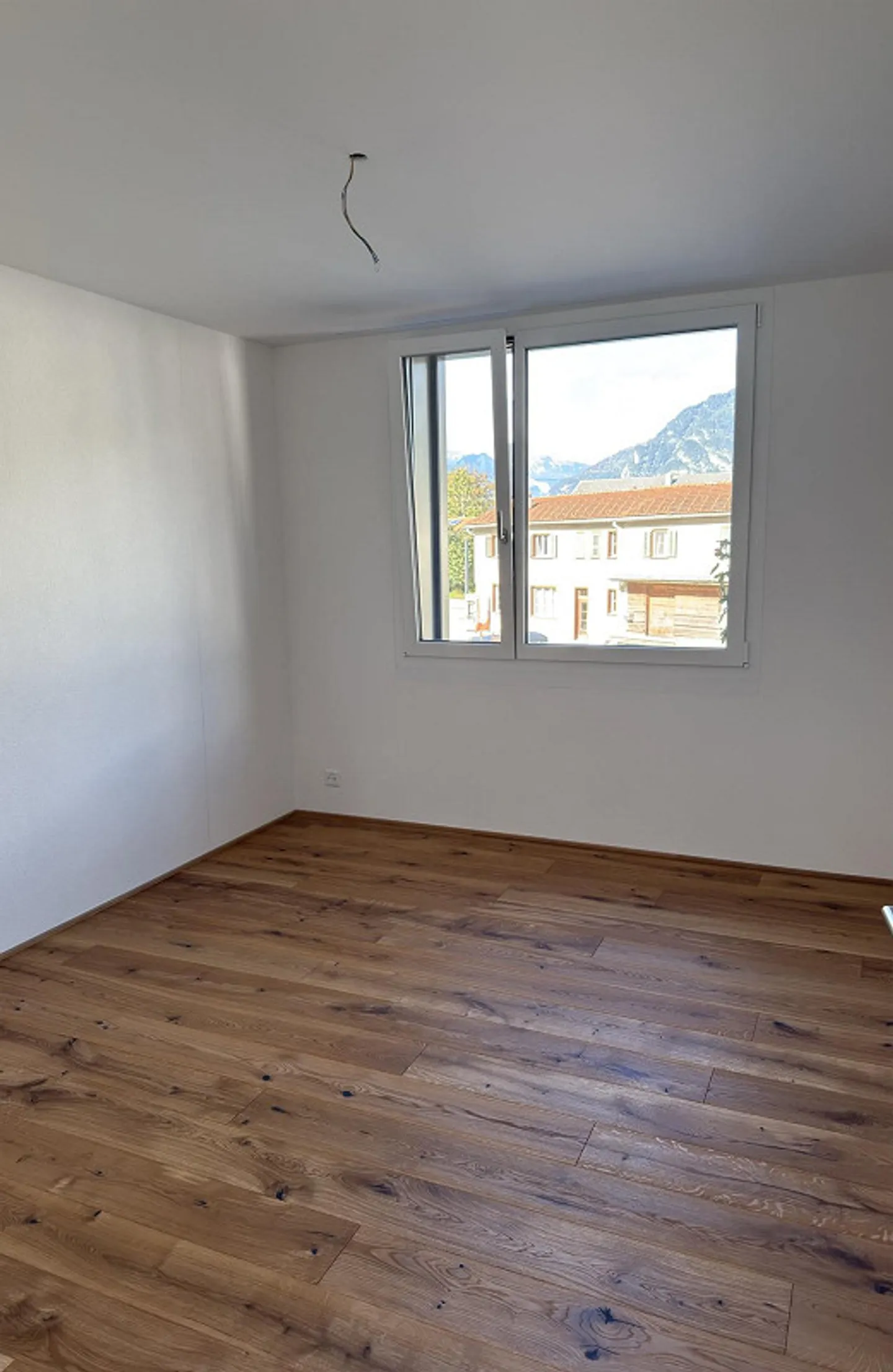 Appartement moderne de 4,5 pièces dans un quartier résidentiel calme - Photo 6 sur 7
