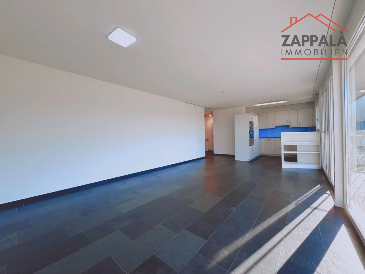 Ein Zuhause mit Herz - Maisonette-Wohnung mit Hauscharakter und unverbaubarem Weitblick in Witterswil - Foto 1 von 3