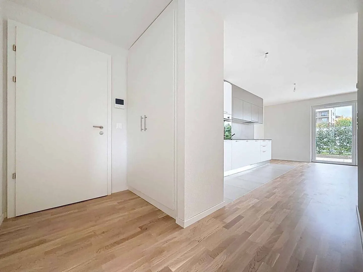 Nuovo appartamento di 3,5 stanze con terrazza e giardino! - Foto 7 di 13