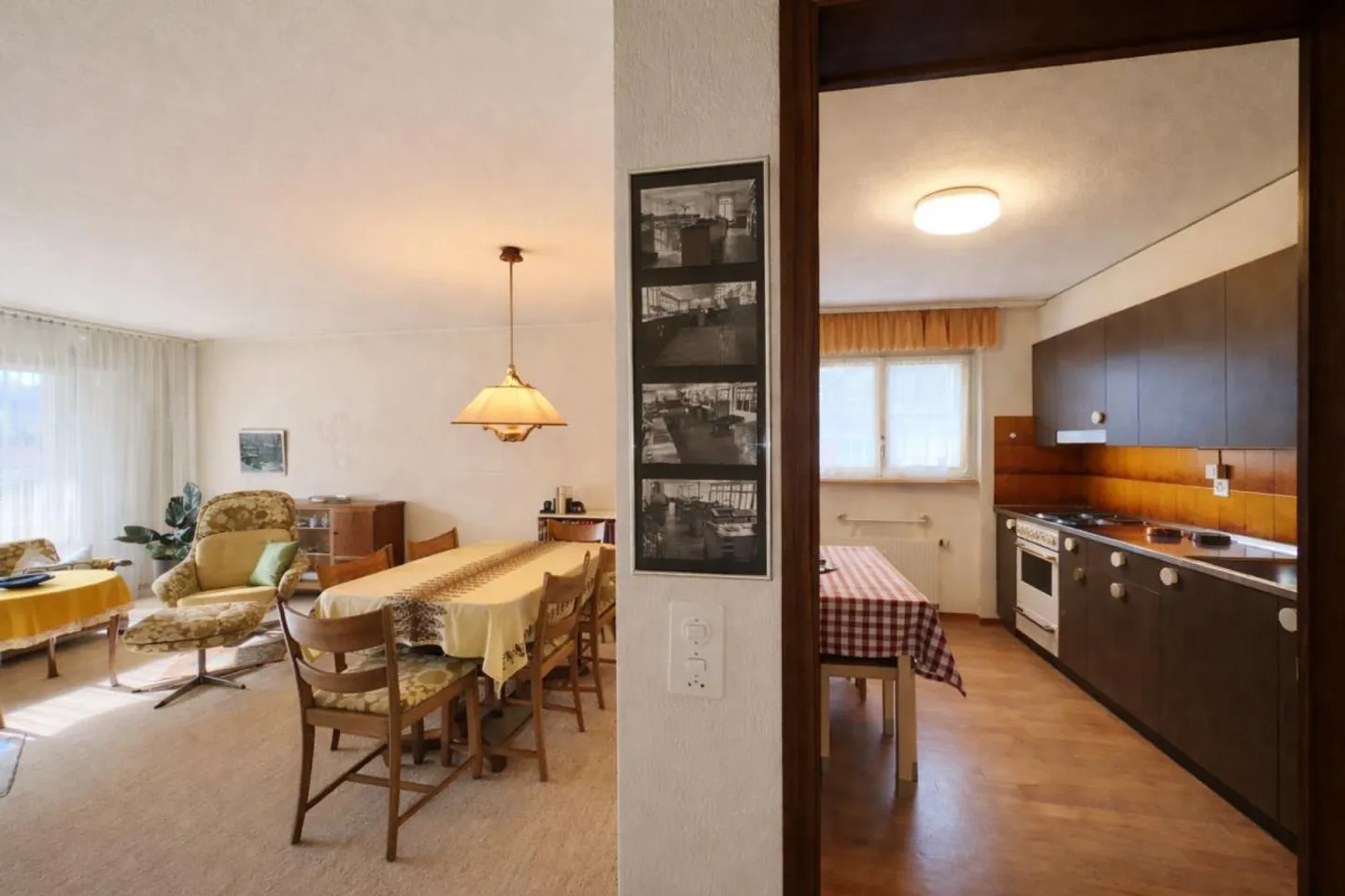 4.5-room apartment in a family-friendly neighborhood with renovation potential - Photo 3 of 10