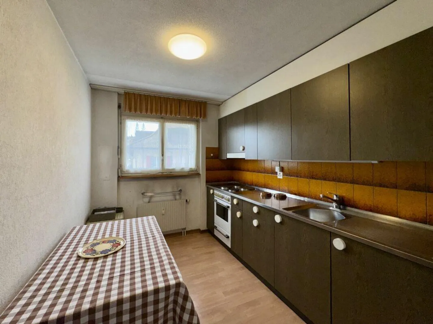 4.5-room apartment in a family-friendly neighborhood with renovation potential - Photo 4 of 10