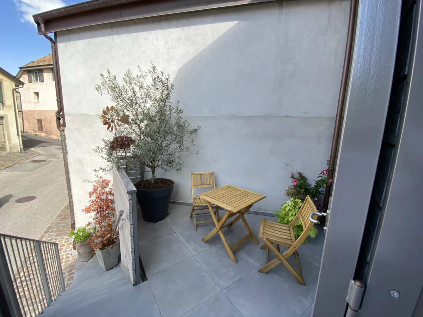 Duplex 3,5 pièces avec charme – emplacement exceptionnel à deux pas du lac - Photo 3 sur 10