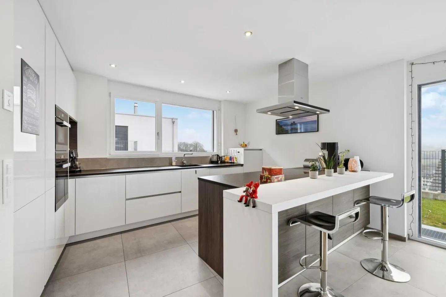 Maison contemporaine avec vue panoramique - Photo 3 sur 13