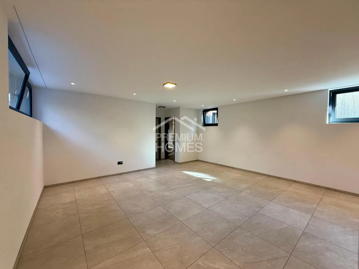 Your new home with garden seating area! - Photo 3 of 8