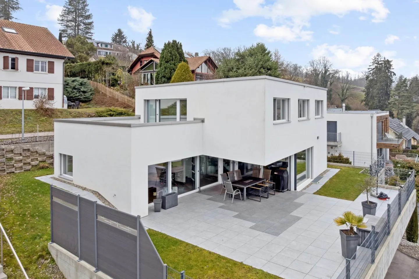Maison contemporaine avec vue panoramique - Photo 1 sur 13