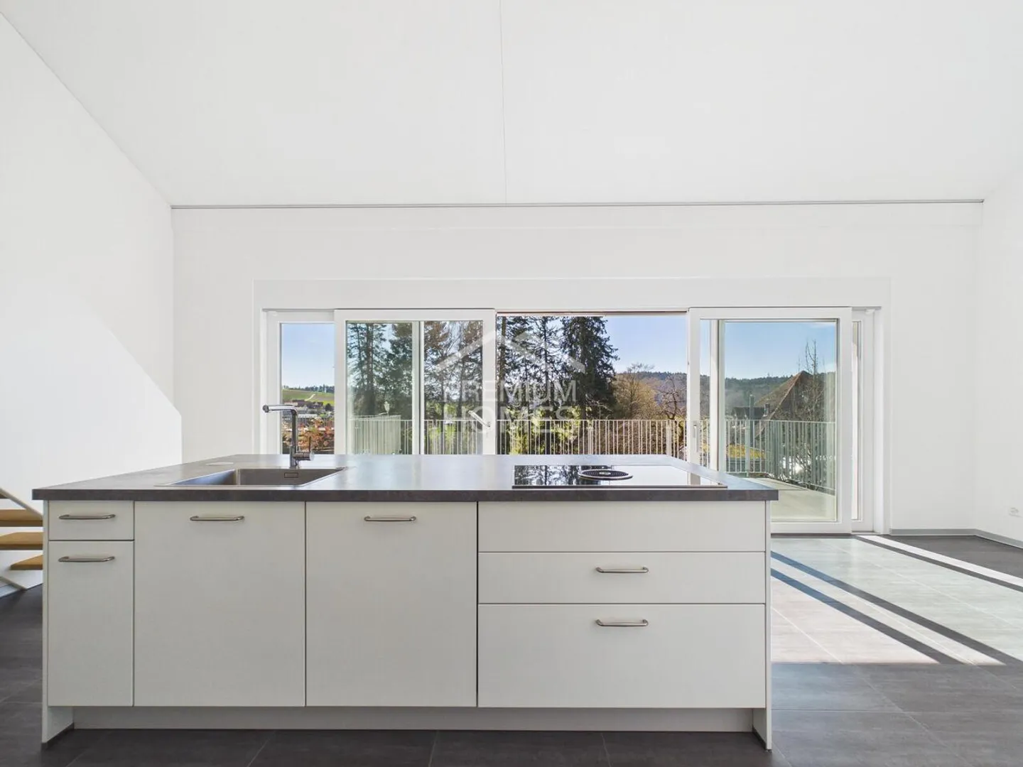 Charming Semi-Detached House - Photo 5 of 10