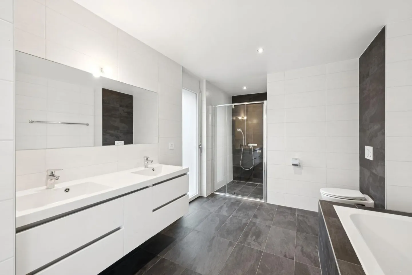 Maison contemporaine avec vue panoramique - Photo 11 sur 13