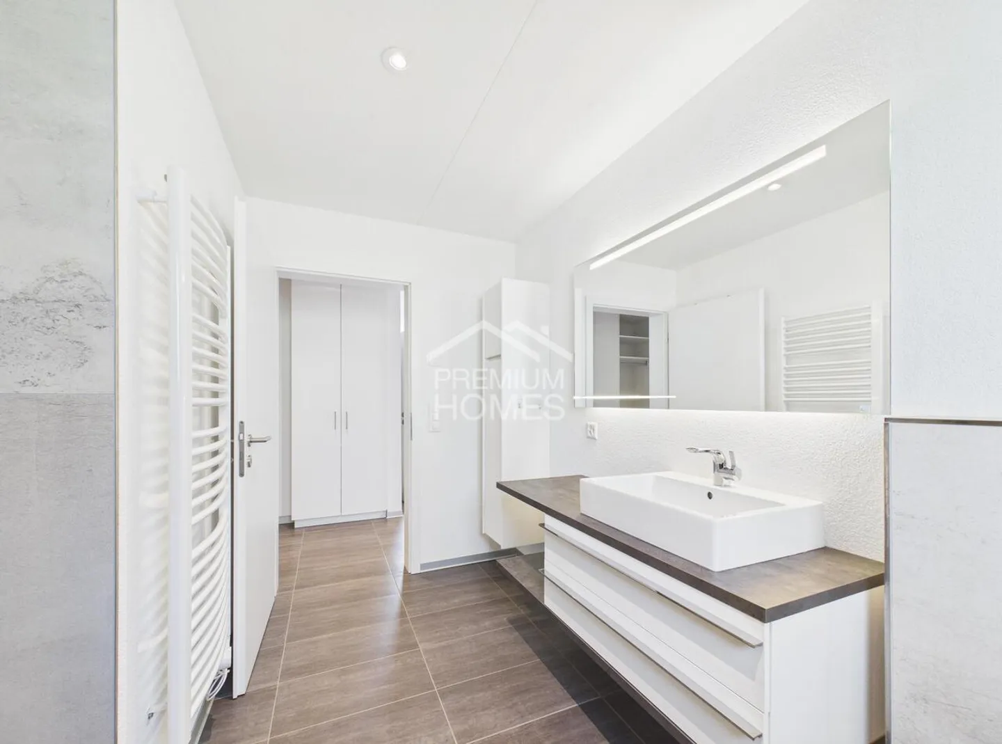 Charming Semi-Detached House - Photo 6 of 10