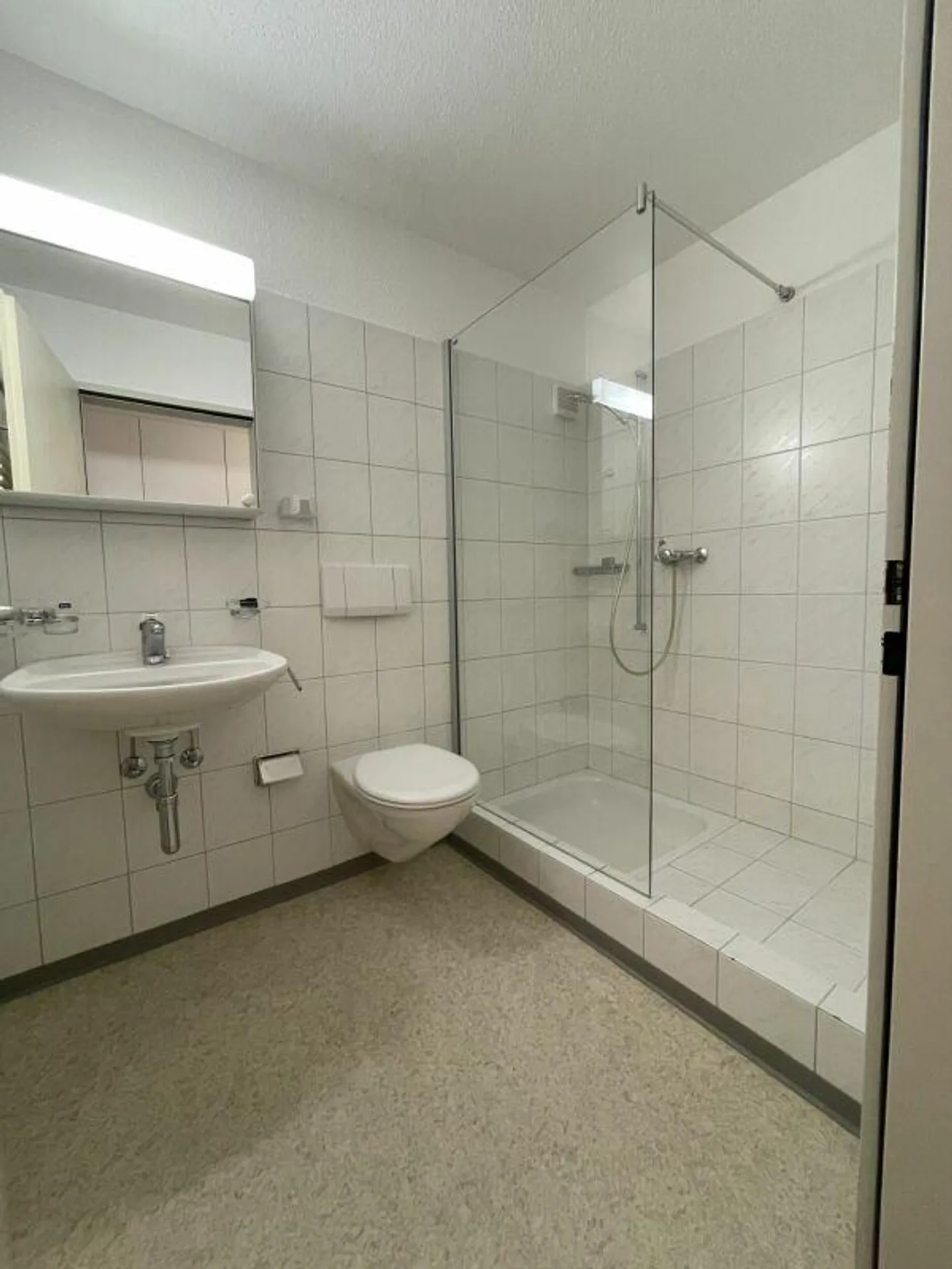 Charmante Dachwohnung - Foto 6 von 23