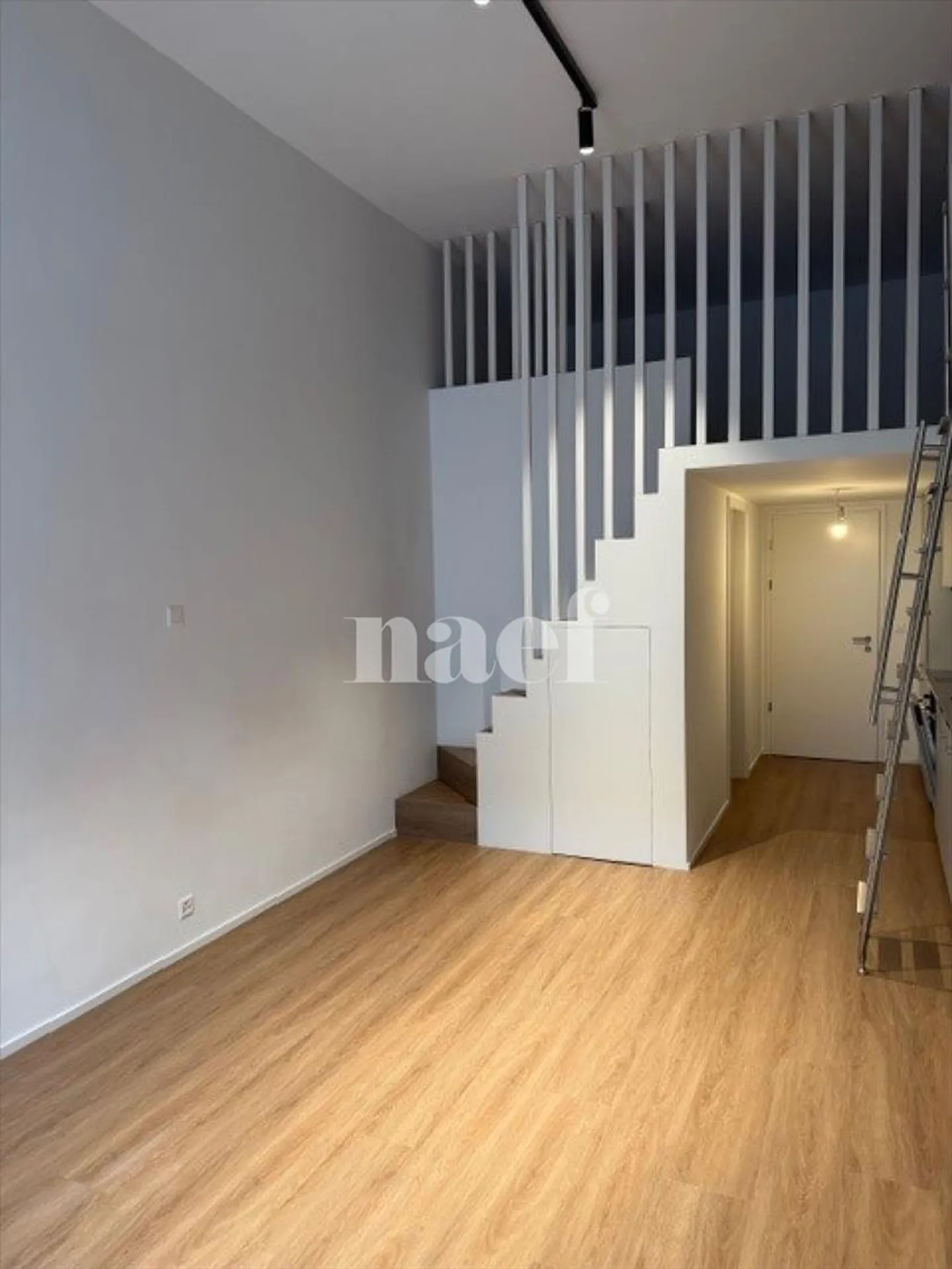 Studio 1 room - Photo 2 of 5