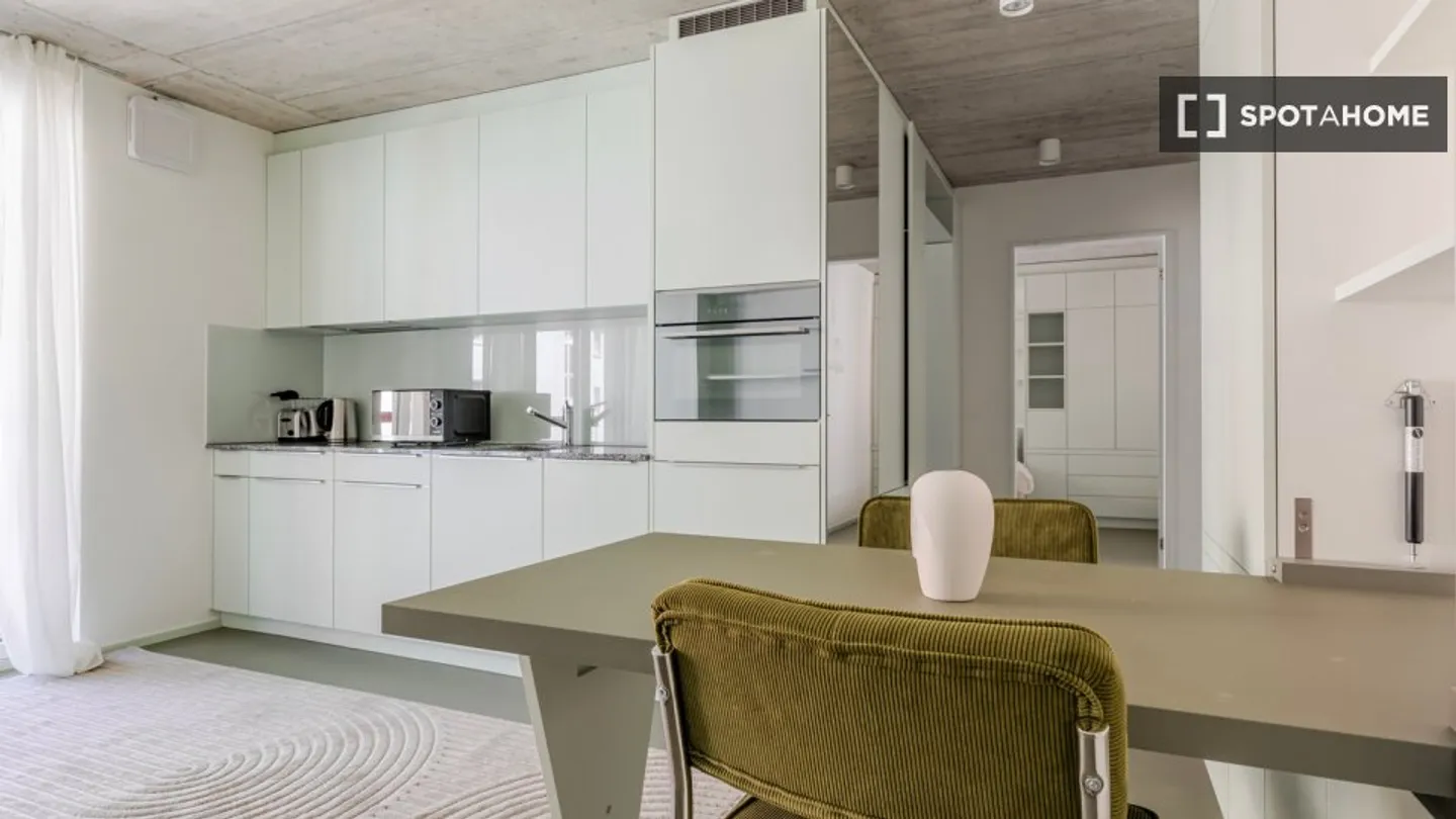 Apartment for rent - Photo 3 of 13