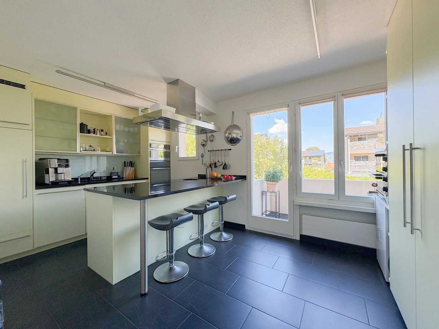 Casa a schiera di 4,5 locali in posizione soleggiata e tranquilla - Foto 1 di 12
