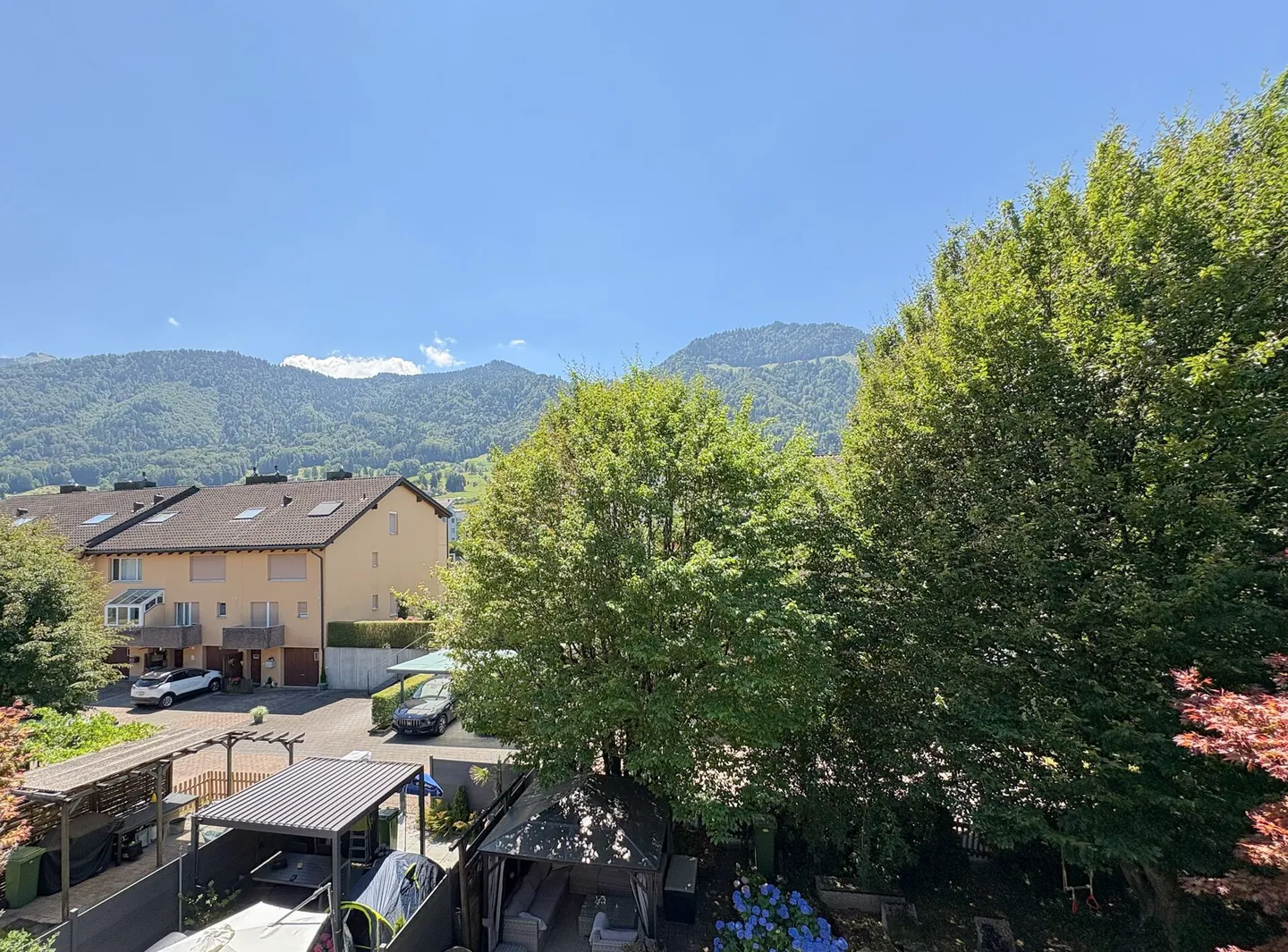 Casa a schiera di 4,5 locali in posizione soleggiata e tranquilla - Foto 10 di 12