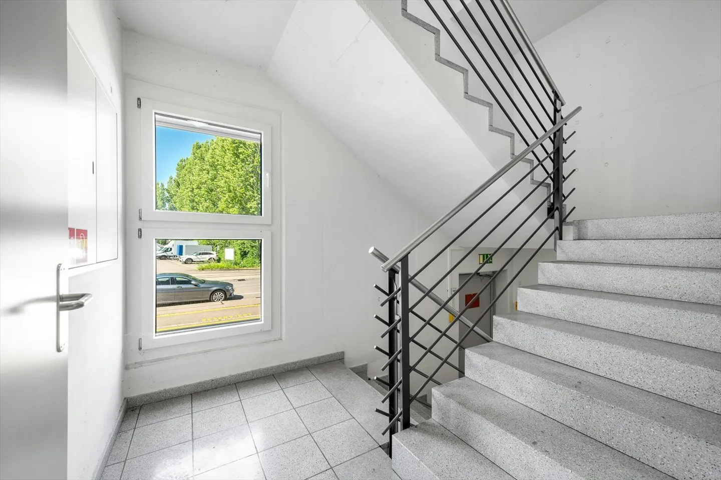 Bureau ou espace commercial à partir de 350 m² dans la zone Althard - Photo 7 sur 7
