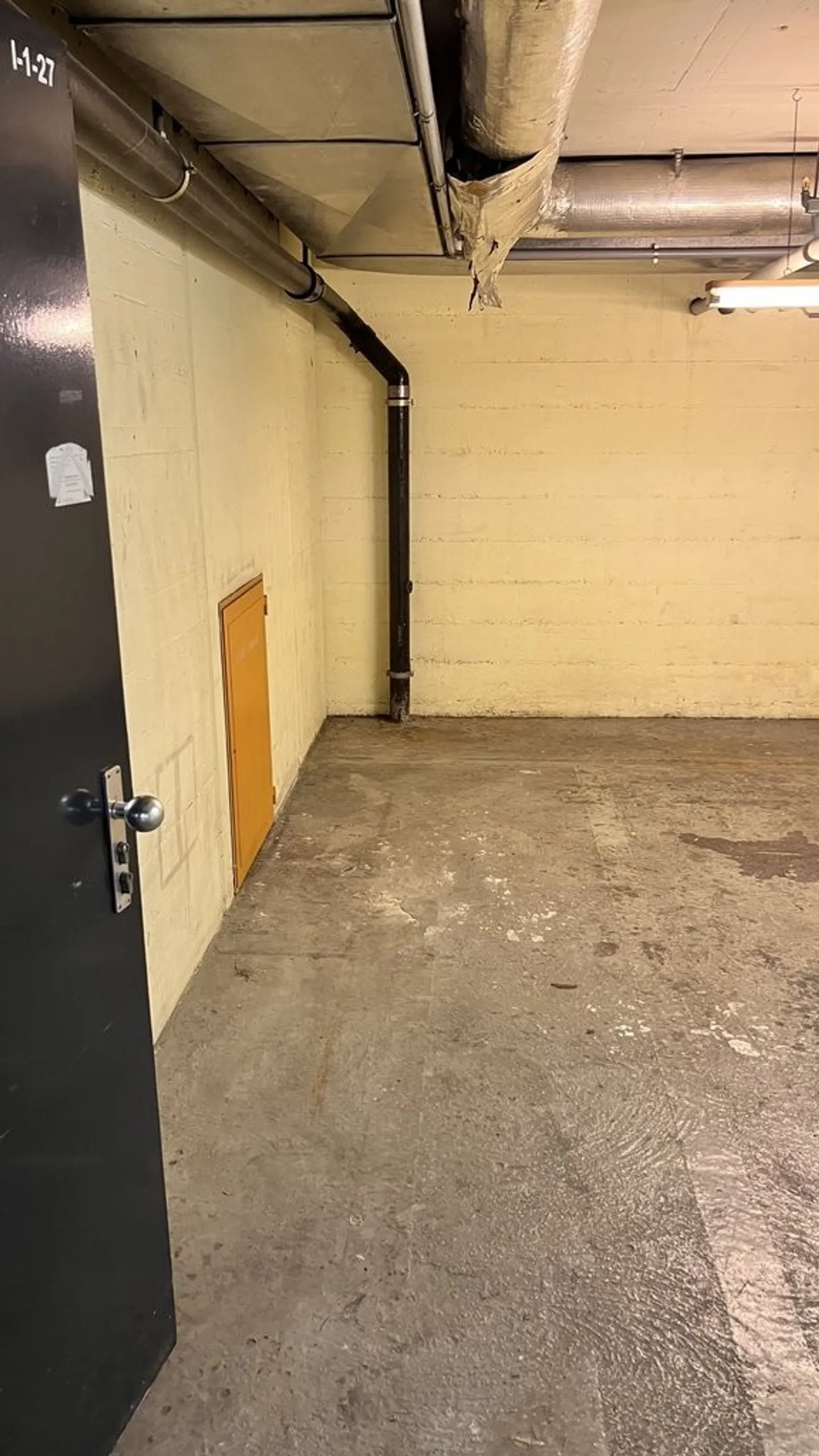 Lager von 15 bis 56 m2 im Keller mit Autozugang und Lieferbereich - Foto 1 von 6