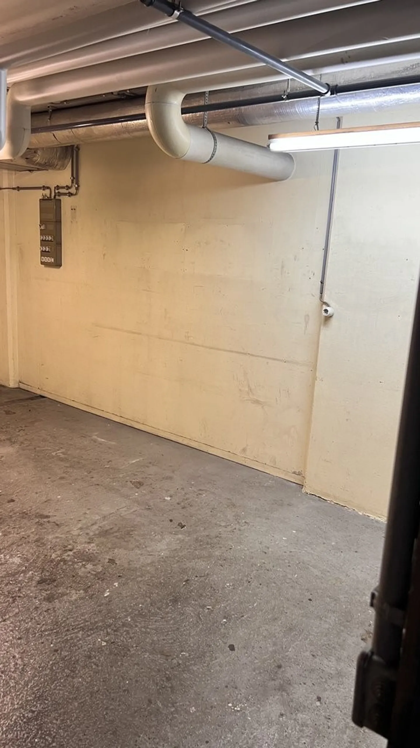 Lager von 15 bis 56 m2 im Keller mit Autozugang und Lieferbereich - Foto 3 von 6