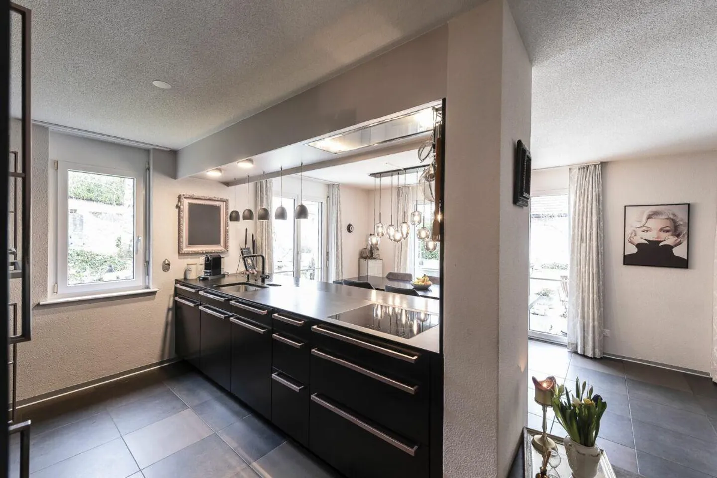 Bright and spacious 5.5-room condominium with parking space - Photo 17 of 30