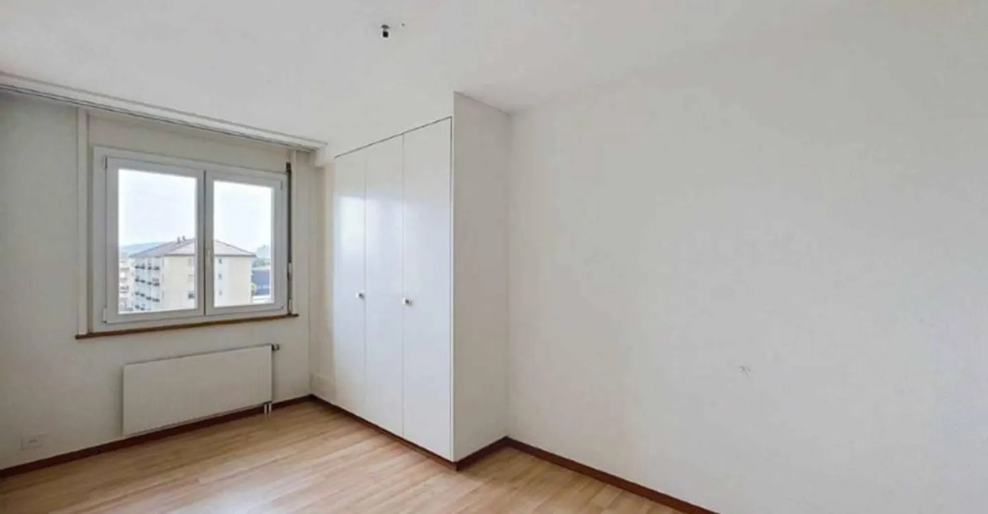 Ampio Appartamento Vicino Centro - Foto 4 di 11