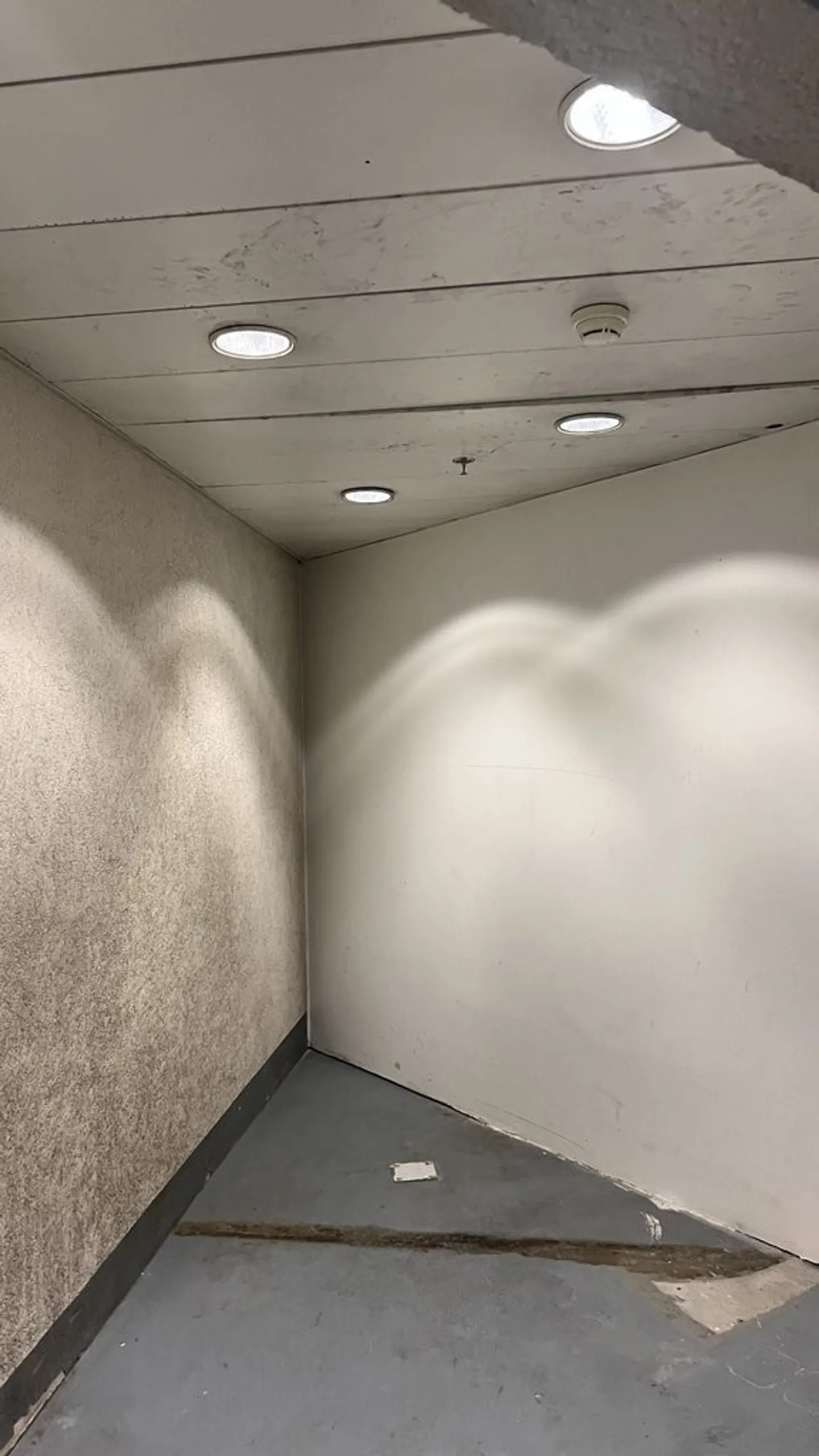 Lager von 15 bis 56 m2 im Keller mit Autozugang und Lieferbereich - Foto 6 von 6