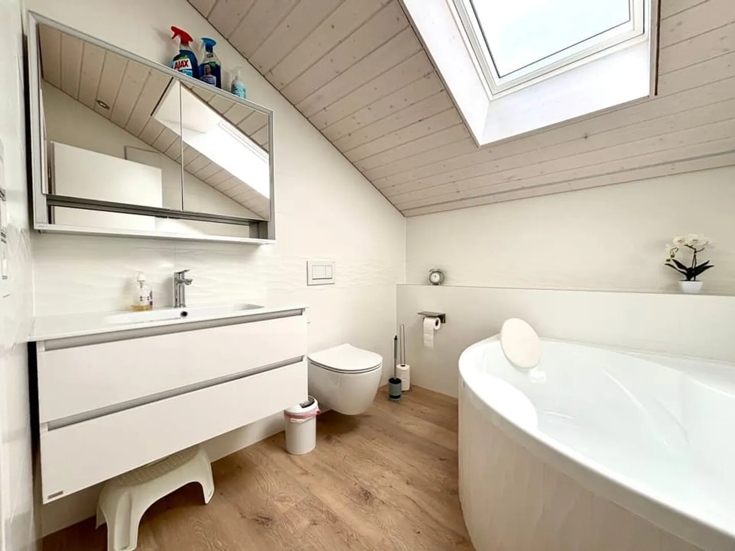 Belle maison familiale meublée à Le Vaud pour la location d'une année - Photo 13 of 13