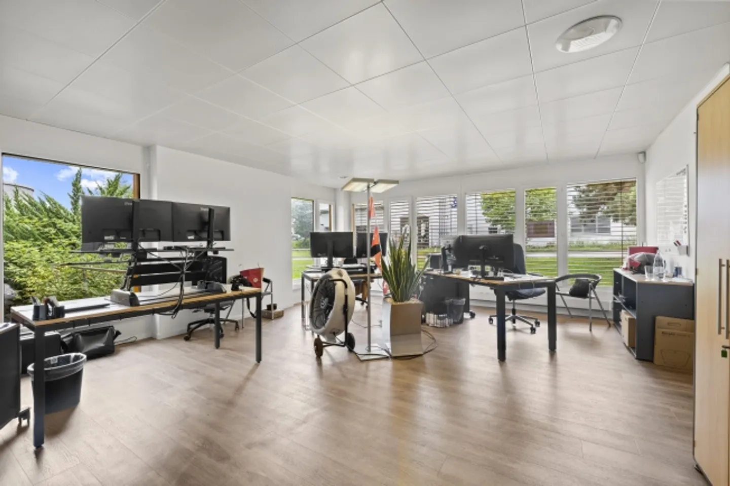 Mischgenutztes Gebäude kaufen - Foto 4 von 8