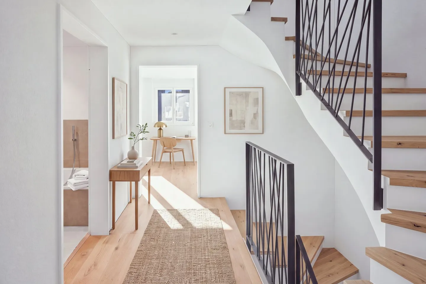 Ein Neubau-Einfamilienhaus, das Geschichte und Zukunft vereint - Photo 9 of 12
