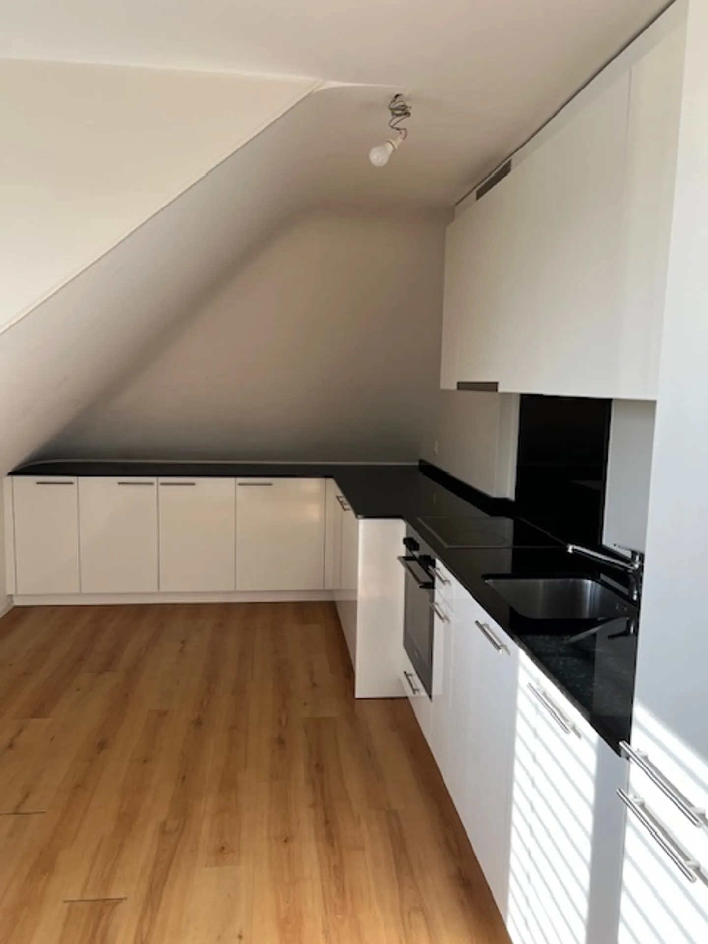 Magnifique appartement rénové - Photo 2 sur 11